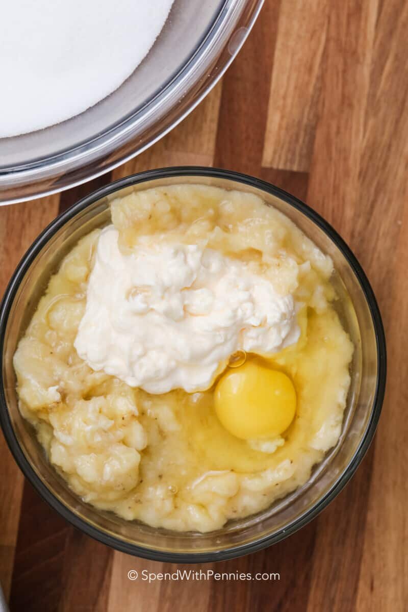 wet ingredients in a bowl for an easy banana bread recipe